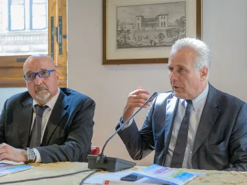 Eugenio Giani (right) President of the Tuscany Regional Council